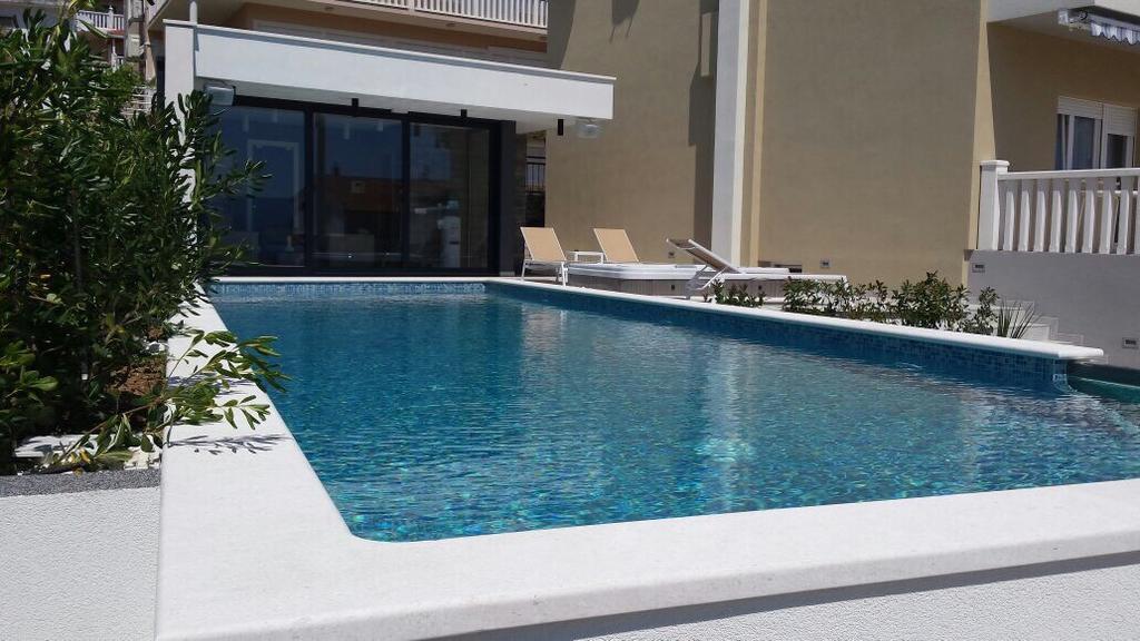 Villa Mandalinic Омиш Экстерьер фото