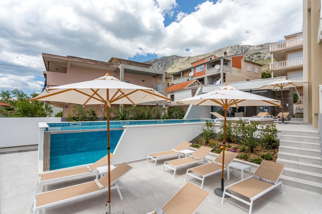 Villa Mandalinic Омиш Экстерьер фото