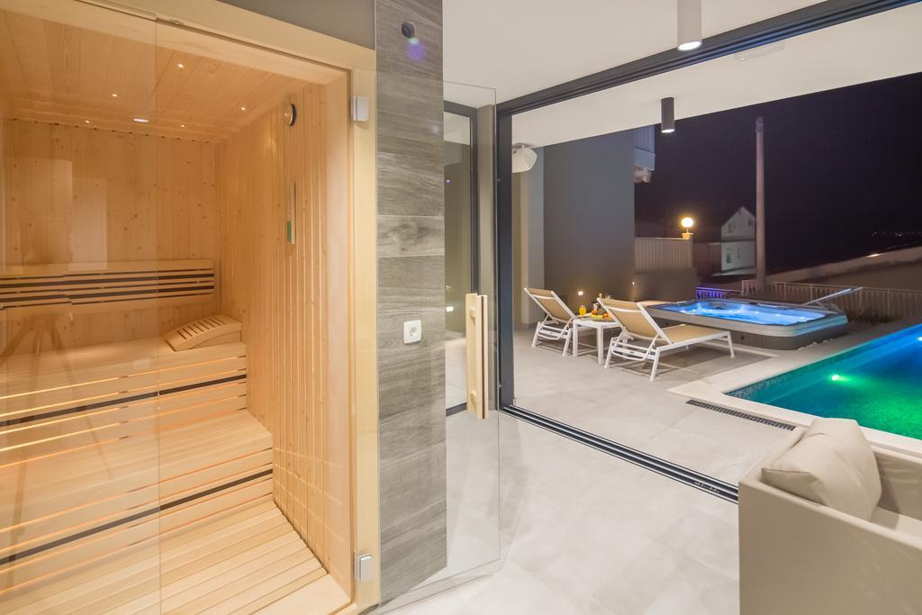 Villa Mandalinic Омиш Экстерьер фото