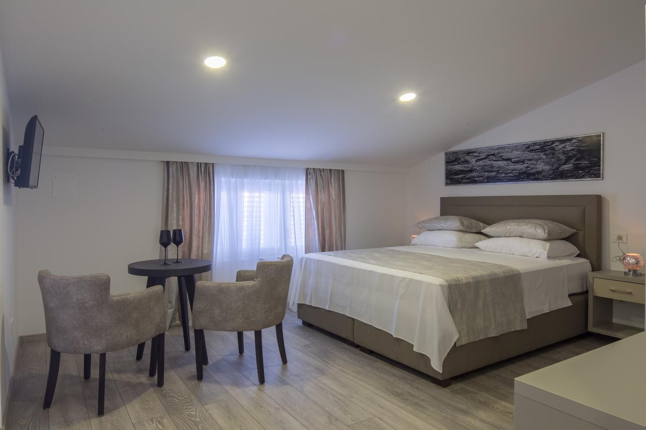 Villa Mandalinic Омиш Экстерьер фото