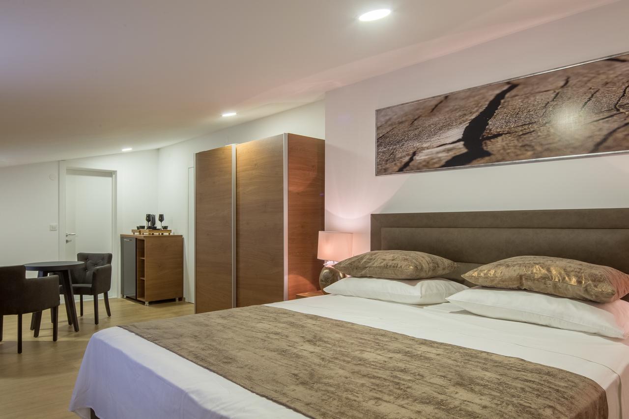 Villa Mandalinic Омиш Экстерьер фото